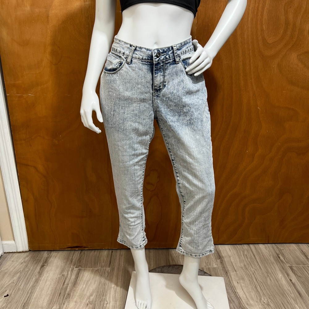 Sizzle Women's Acid Wash Straight Leg Cropped Ankle Jeans Size 10